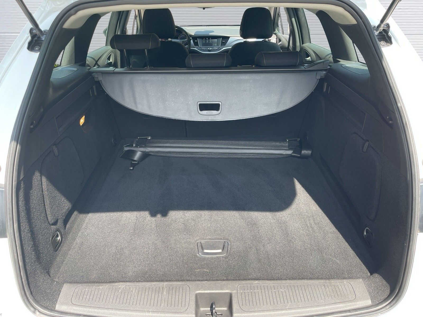 Opel Astra 1.5 CDTI - Samsaru's Car Outlet
