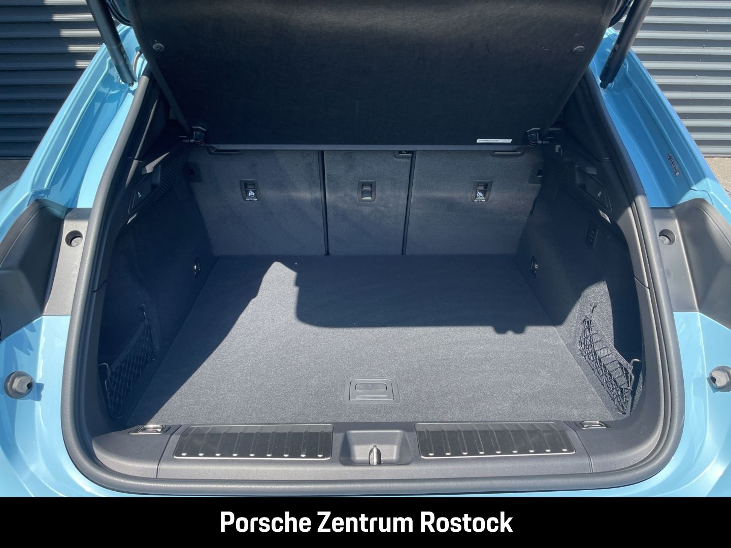 Porsche Macan 4 BOSE Rückfahrkamera Abstandstempomat LED