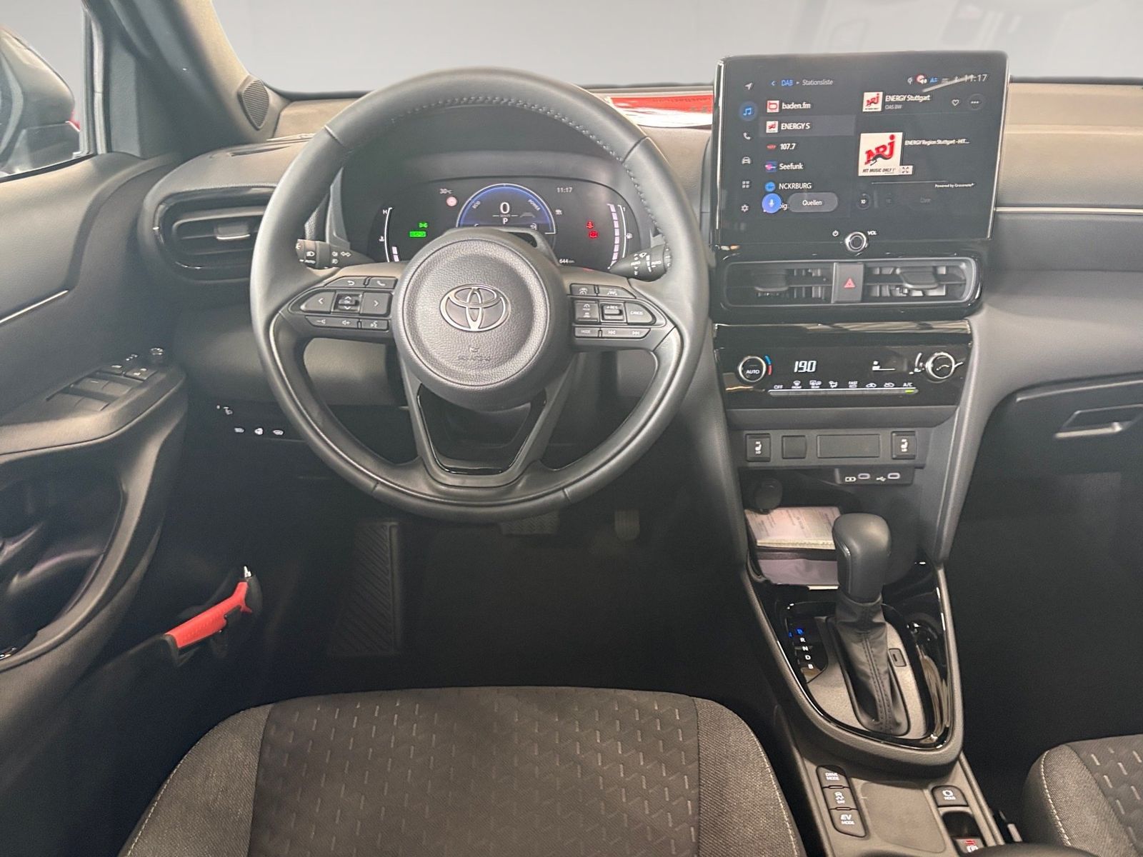 Toyota Yaris Cross 1.5 Teamplayer Winter+Safety ACC+LED
