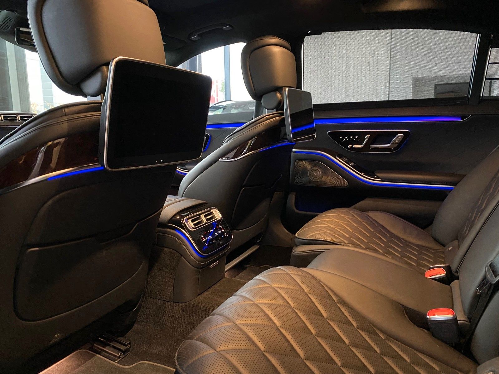 Mercedes-Benz S 580 4M L AMG Line - Samsaru's Car Outlet