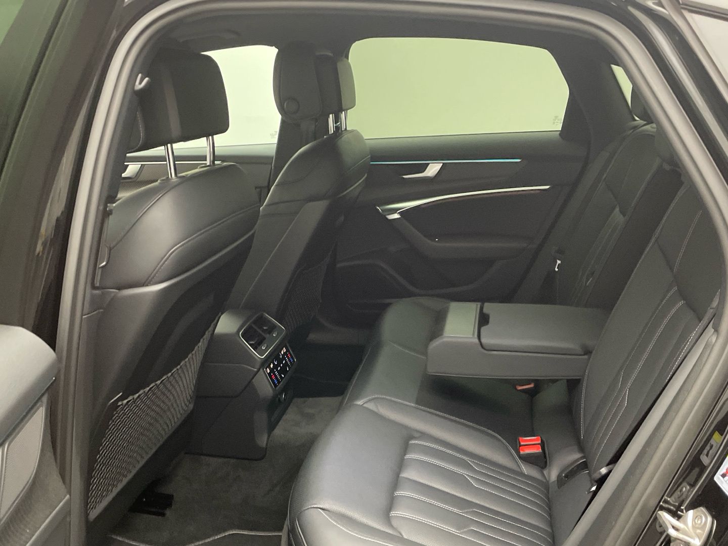 Audi A6 Limousine 55 TFSI e advanced quattro - Samsaru's Car Outlet