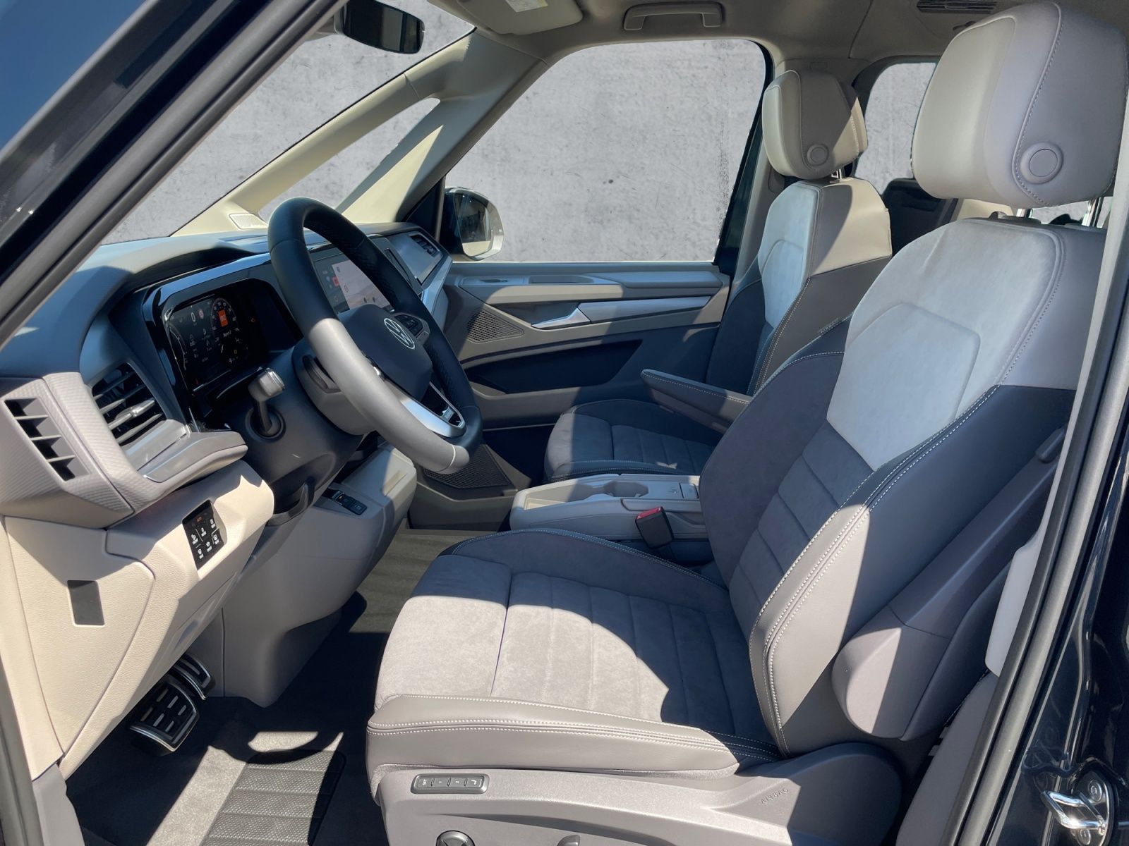 Volkswagen T7 Multivan LR eHybrid OPF Life 4motion DSG DCP