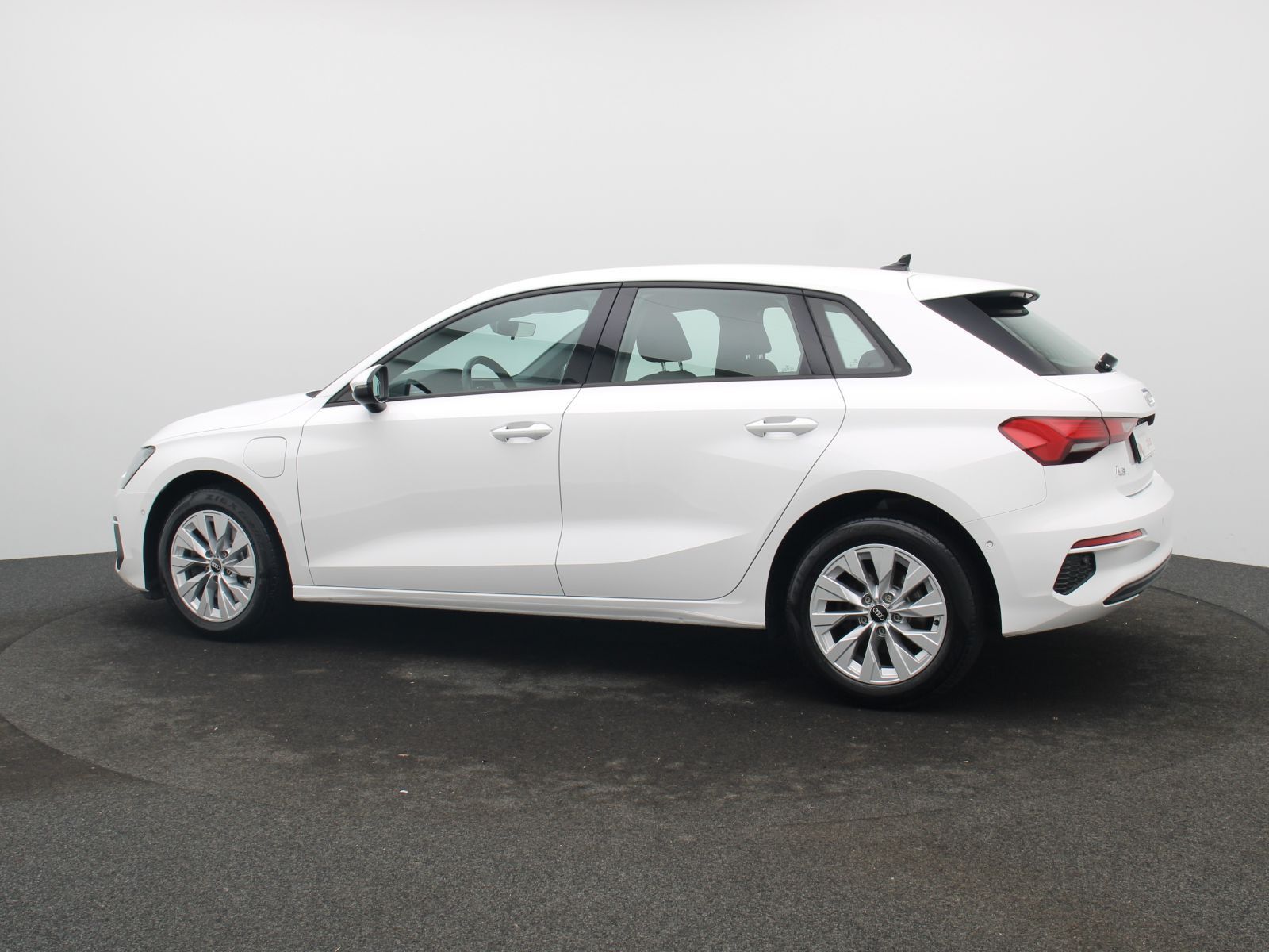 Audi A3 Sportback 40 TFSIe S-tronic / ParkAssi, SHZ