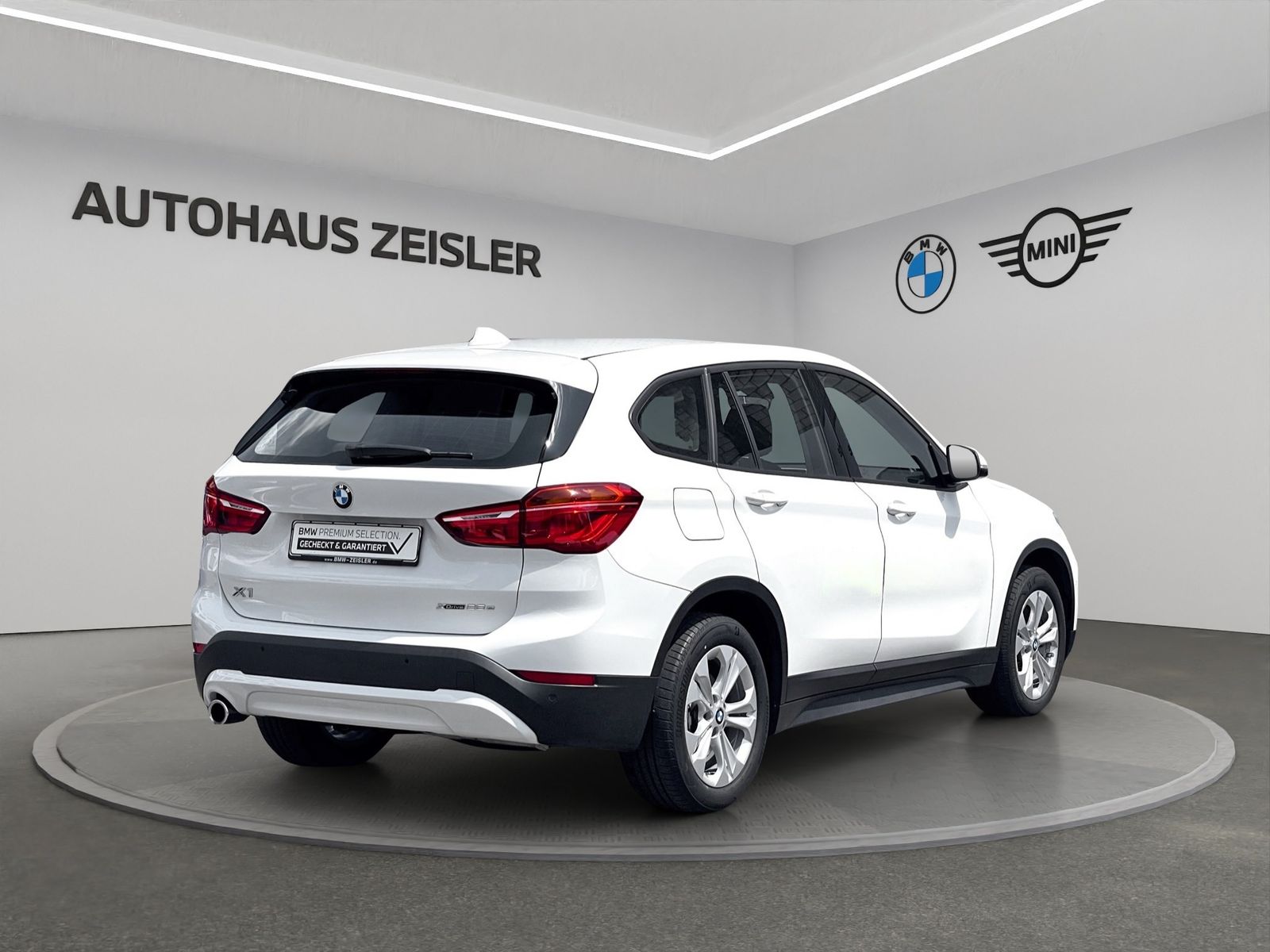 BMW X1 xDrive25e - Samsaru's Car Outlet