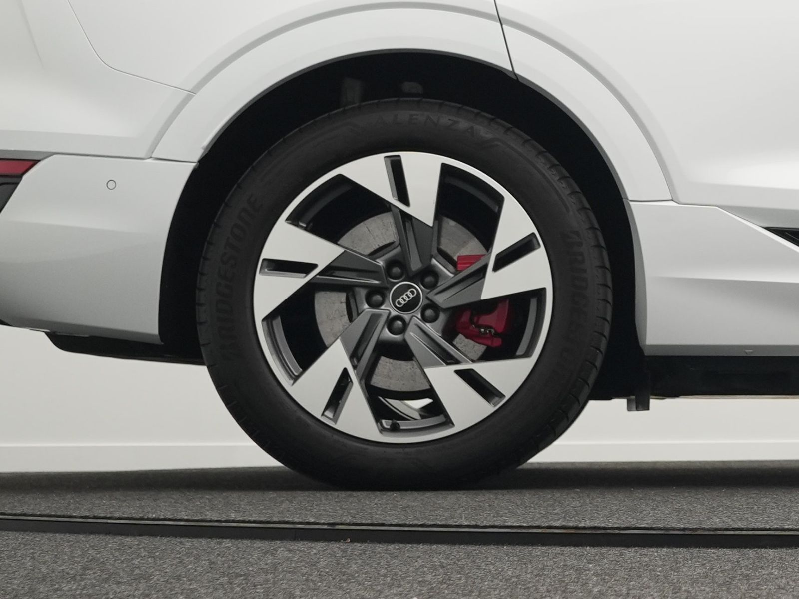 Audi Q8 Sportback e-tron 50 S line quattro