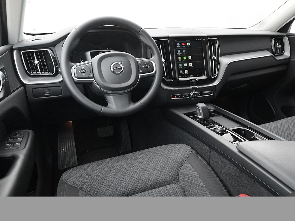 Volvo XC60 B4 Core - Samsaru's Car Outlet