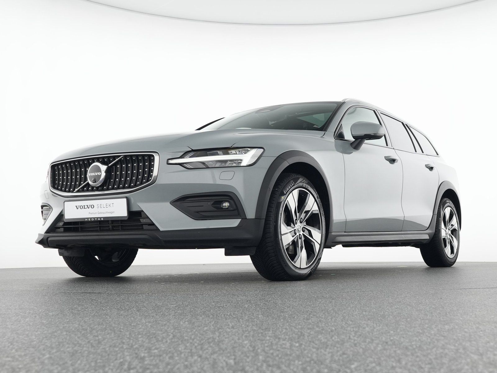 Volvo V60 CC B4 AWD Ultimate SONDERFINANZIERUNG 1,99%