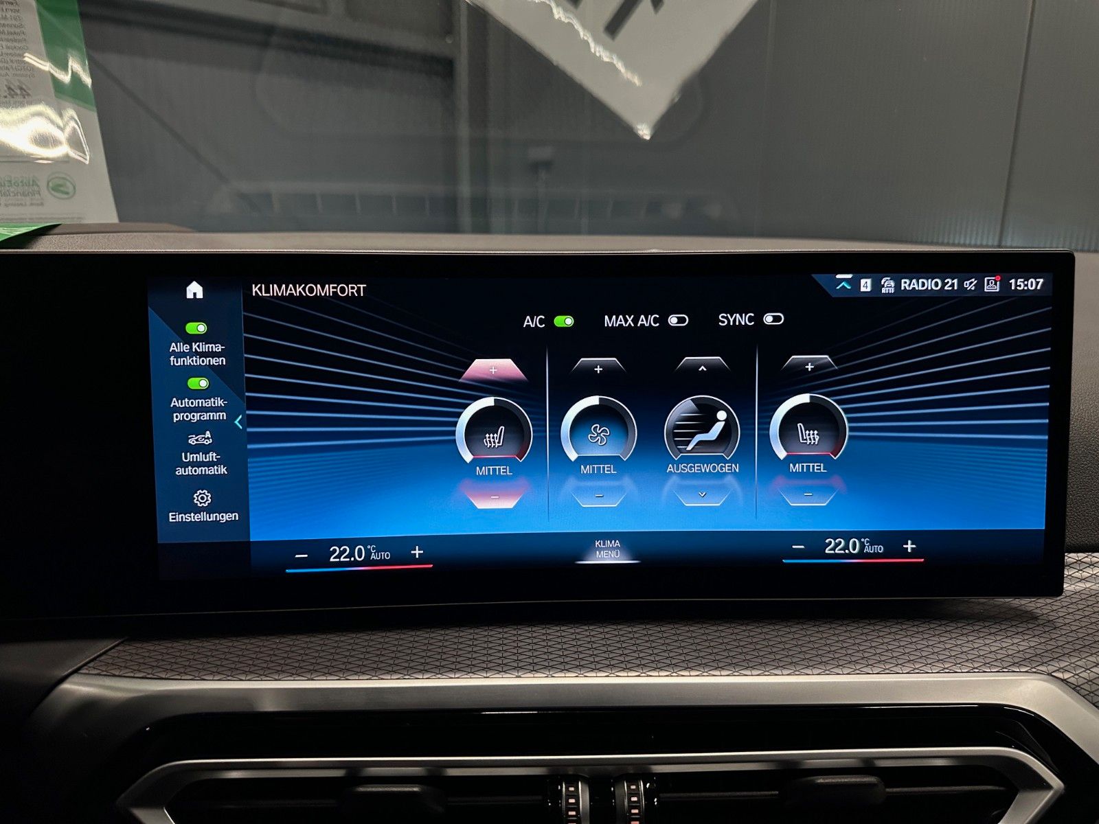 BMW 320d touring xDrive M-Sport Innovation - Samsaru's Car Outlet