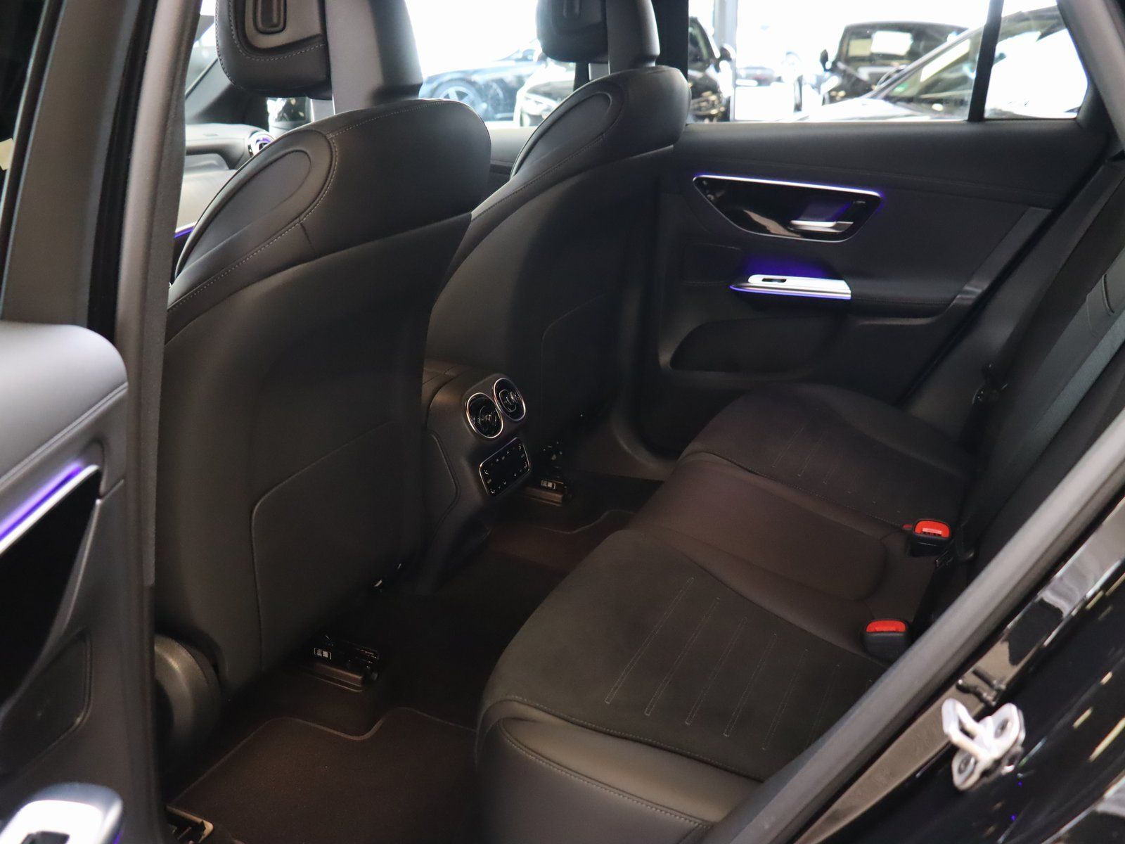 Mercedes-Benz GLC 300 de 4M AMG Distronic/LED/HUD/AHK/Night