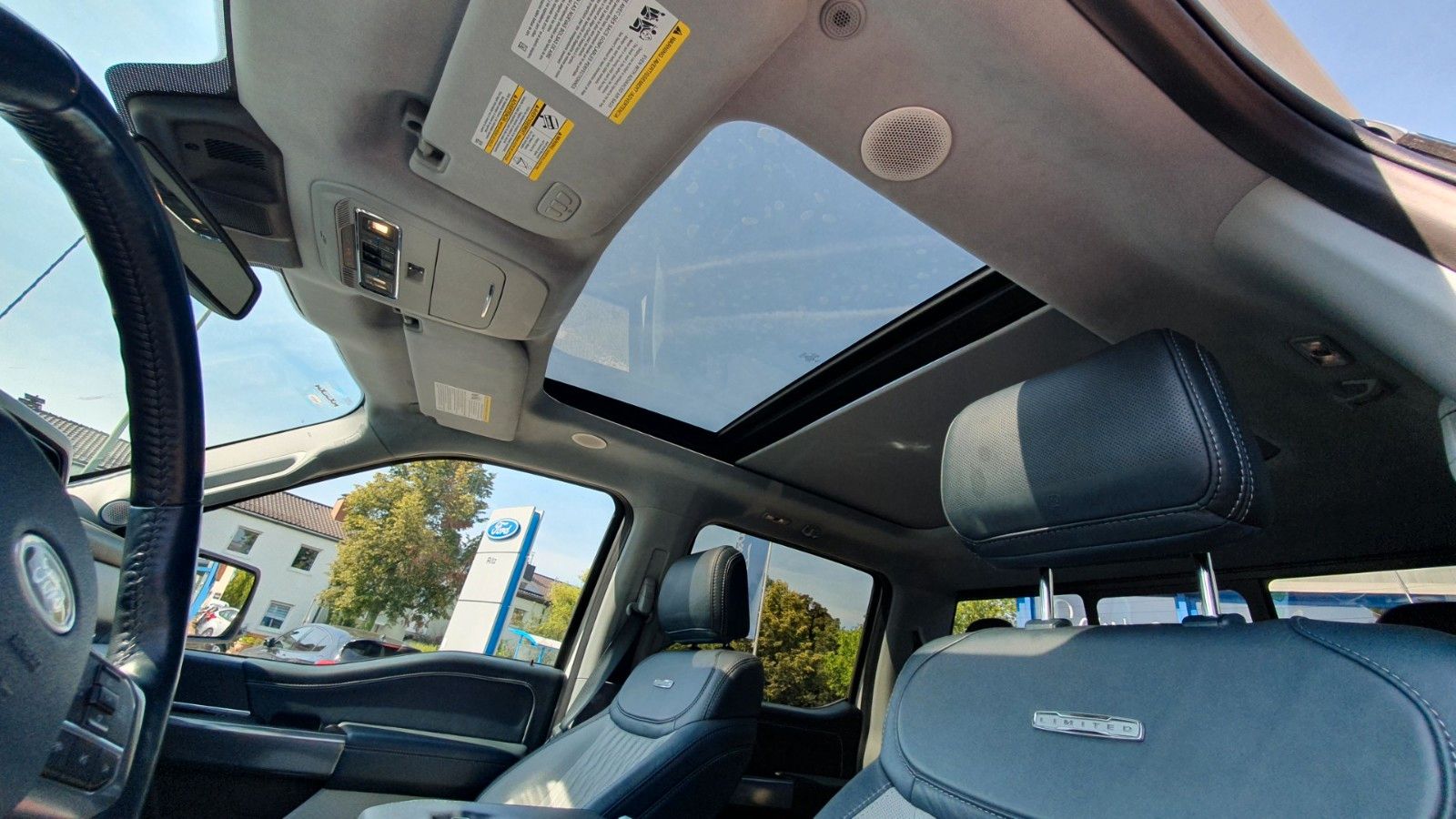 Ford F 150 Limited HYBRID 4x4 - Samsaru's Car Outlet
