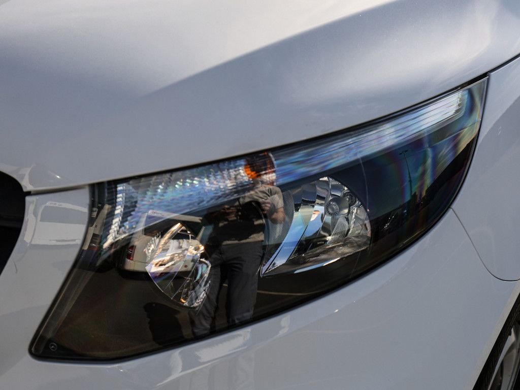 Mercedes-Benz Vito eVito 111 KA Lang - Samsaru's Car Outlet