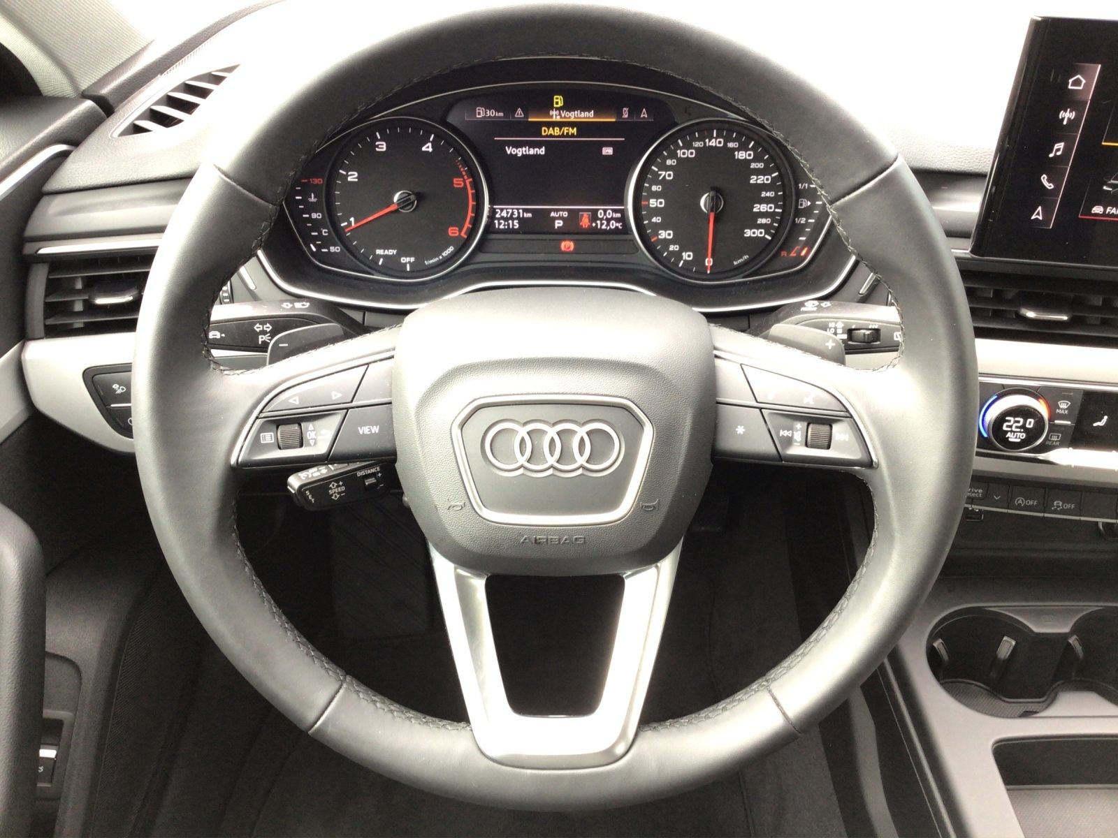 Audi A4 allroad 40 TDI quattro S-tronic AHK ** Busine