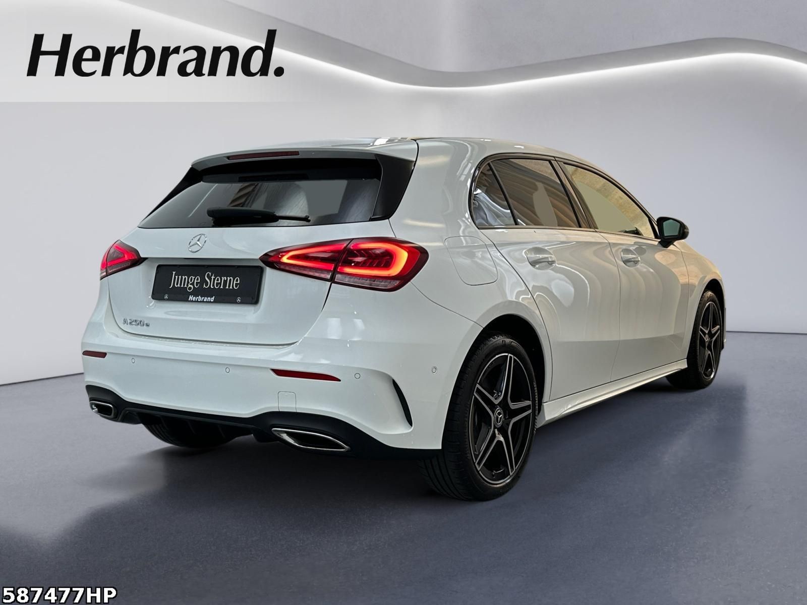 Mercedes-Benz A 250 e AMG - Samsaru's Car Outlet