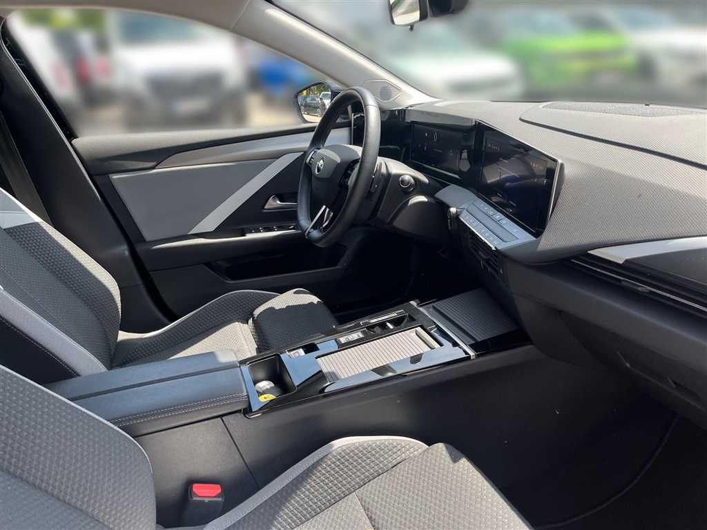 Opel Astra 1.2 Turbo Business - Samsaru's Car Outlet