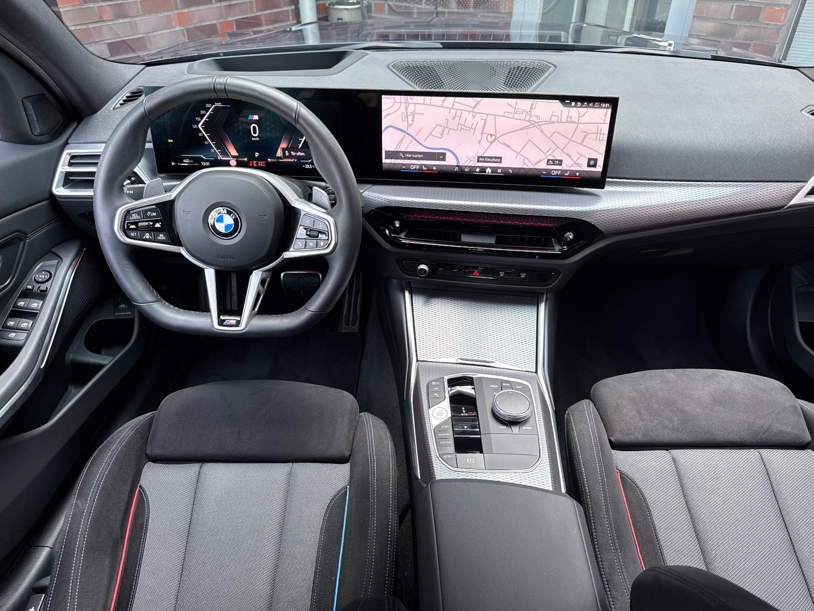 BMW 320d T xDrive M Sport Innovation AHK HUD 360 19"