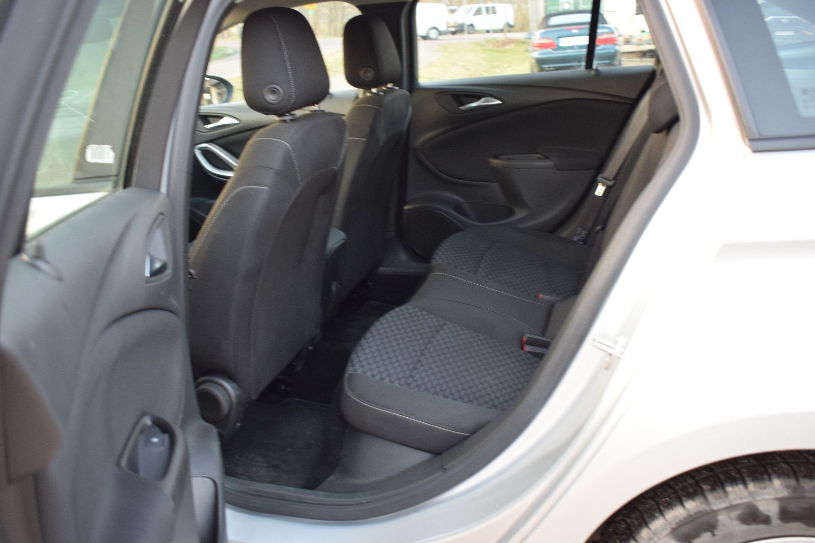 Opel Astra K 1.5 D Sports Automatik Edition - Samsaru's Car Outlet