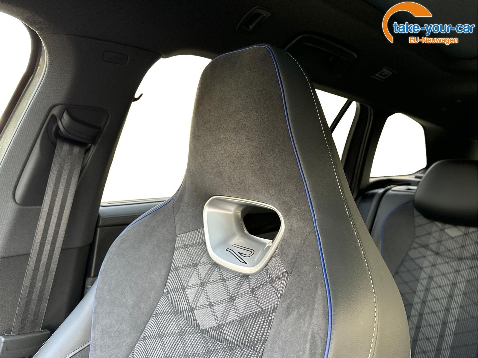 Volkswagen Passat Variant R-Line AHK+PANO+NAVI+Head-UP+M...