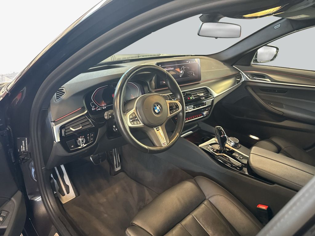 BMW 520d Touring Aut. Head-Up Laser Pano HiFi