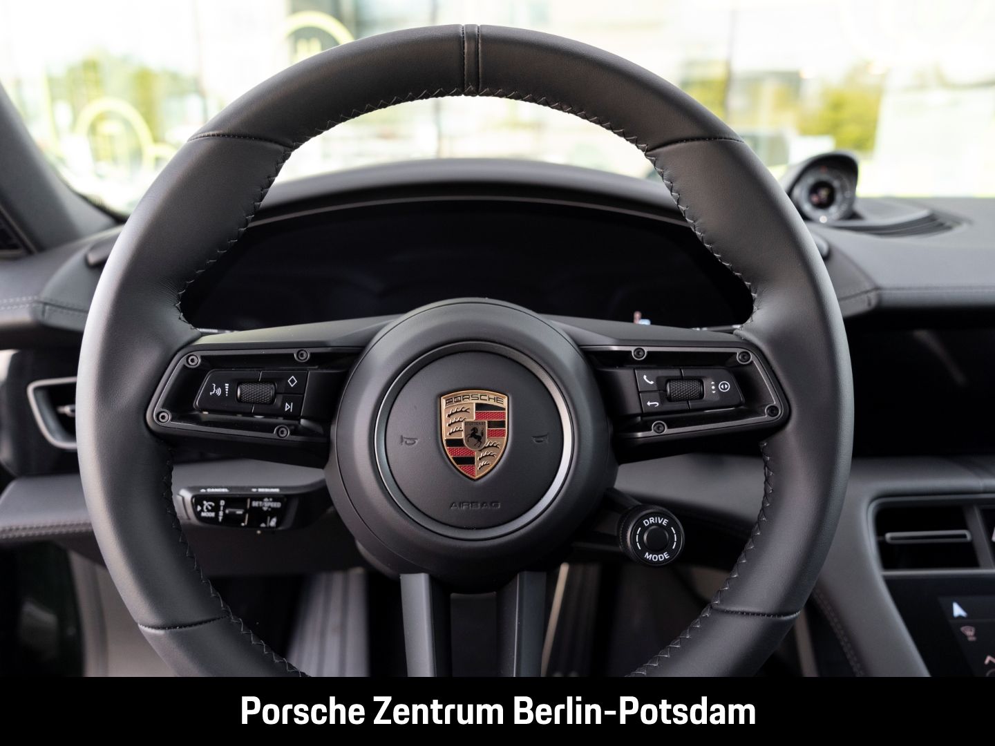 Porsche Taycan 4S Cross Turismo Soft-Close HD-Matrix