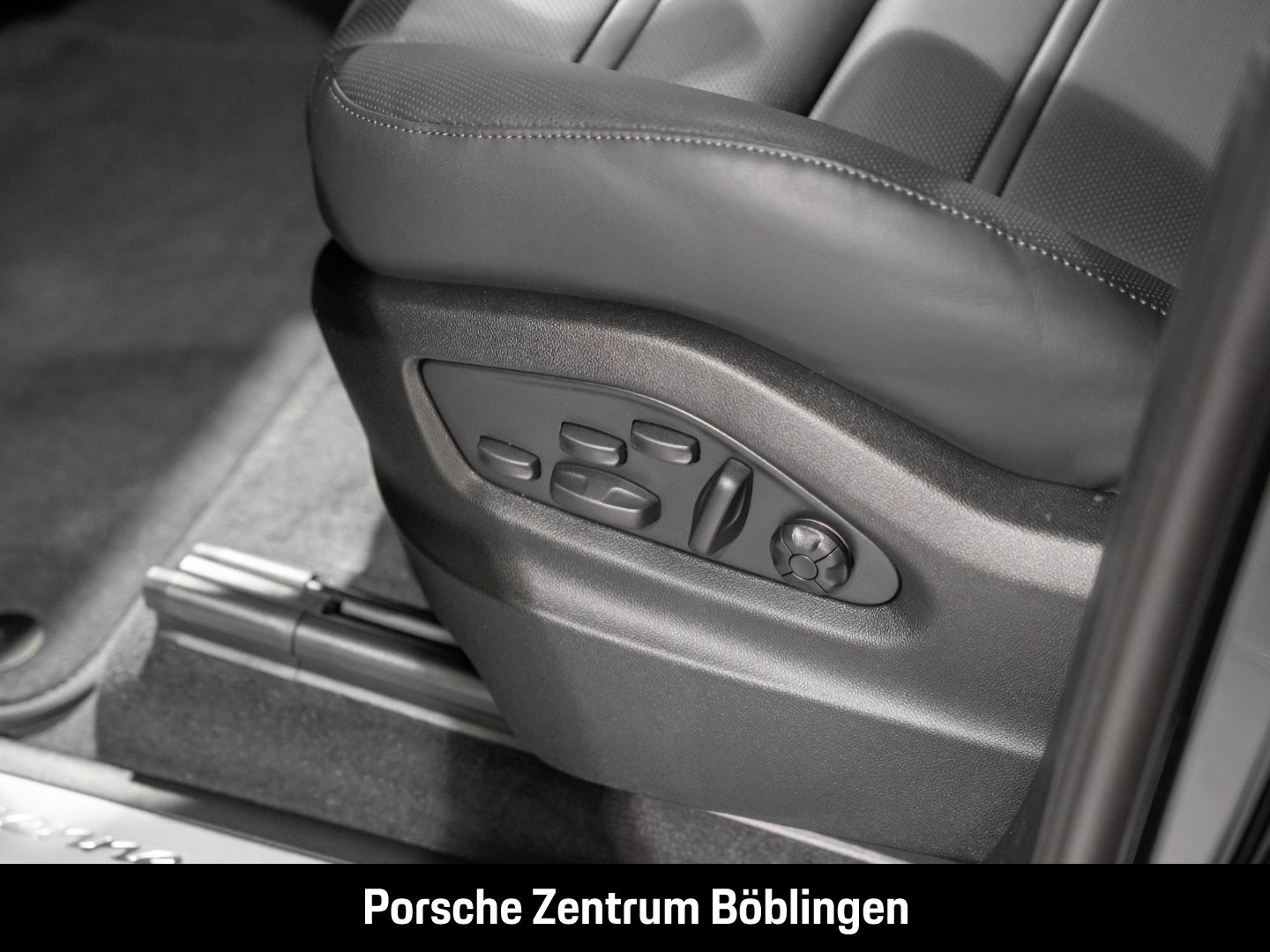 Porsche Cayenne E-Hybrid BOSE Panoramadach LED-Matrix