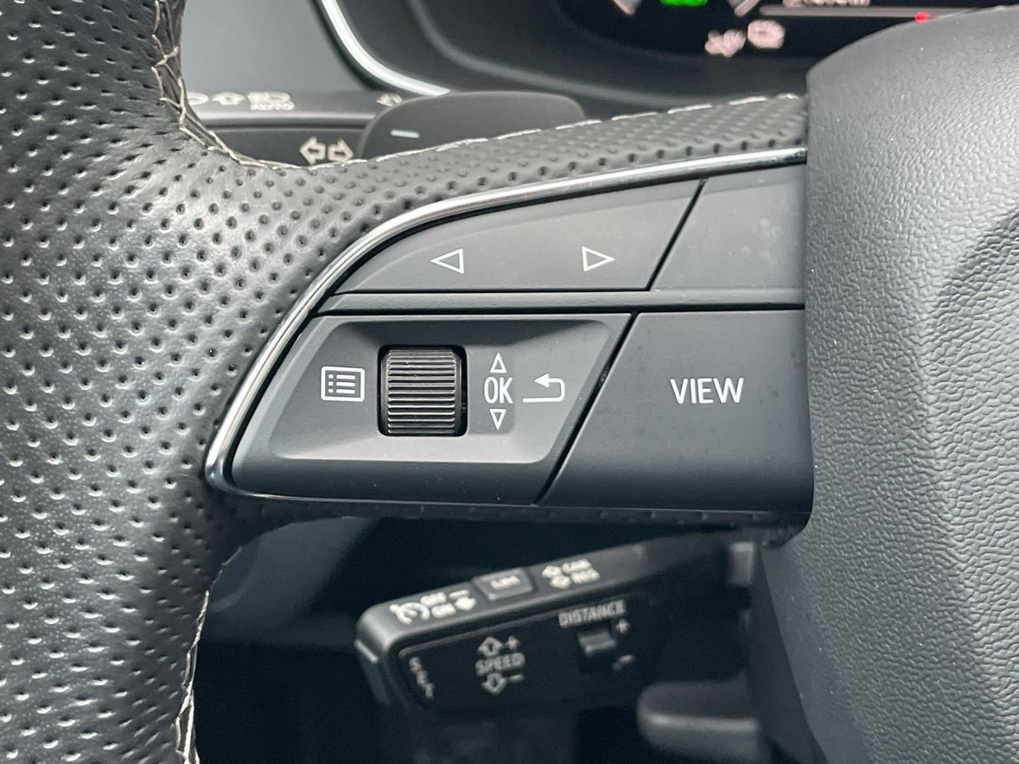 Audi Q5 55 TFSI e quattro S line AHK/HUD/Matrix/Navi/