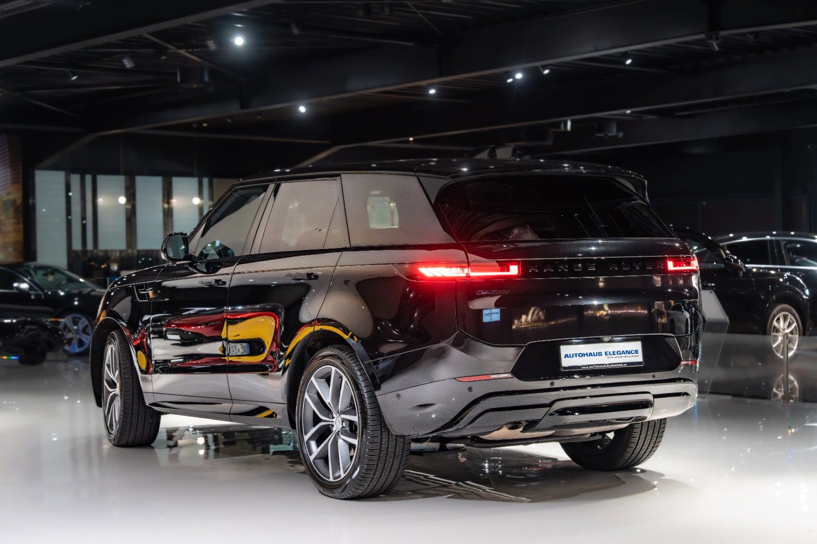Range Rover Sport First Edition - Samsaru's Car Outlet