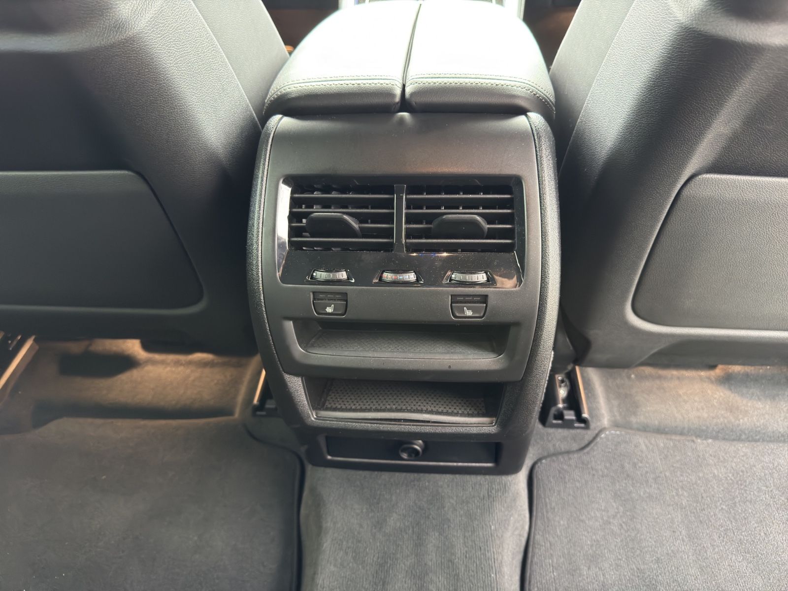 BMW X6 xDrive30d | M-Sport Pro| LED| Sky| H&K| Luft