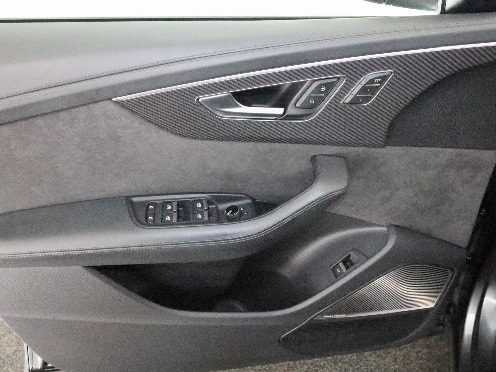 Audi RS Q8 quattro AHK 360° MATRIX-LED PANO STANDHZ