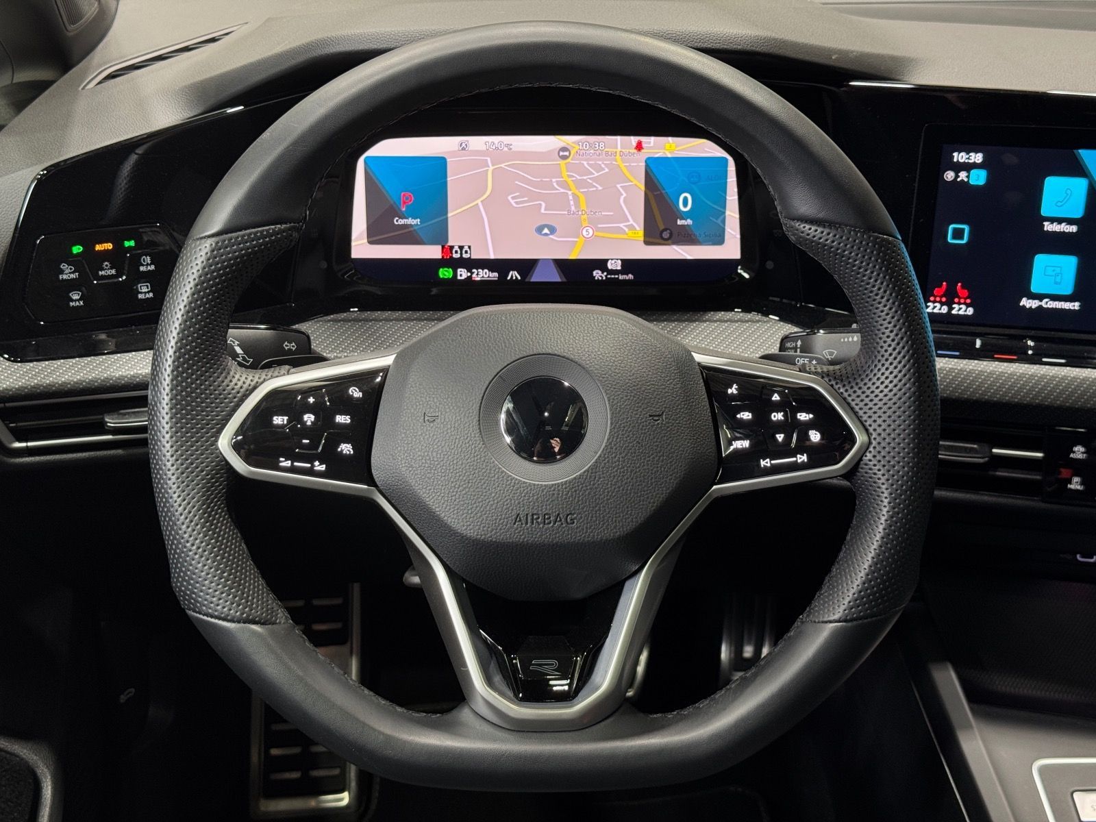 Volkswagen Golf R-Line 1.5 eTSI DSG - Samsaru's Car Outlet