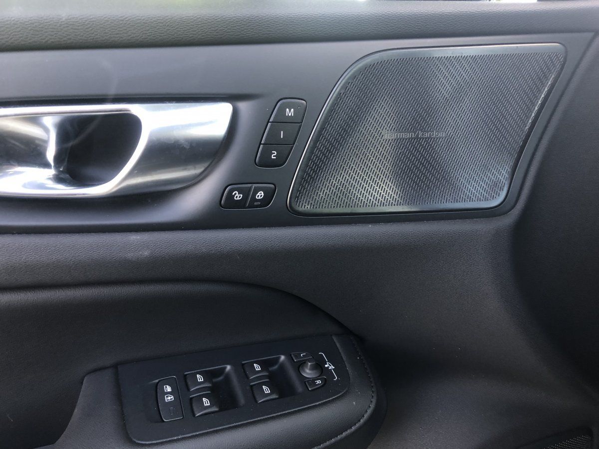 Volvo S60 B5 AWD Ultimate Dark