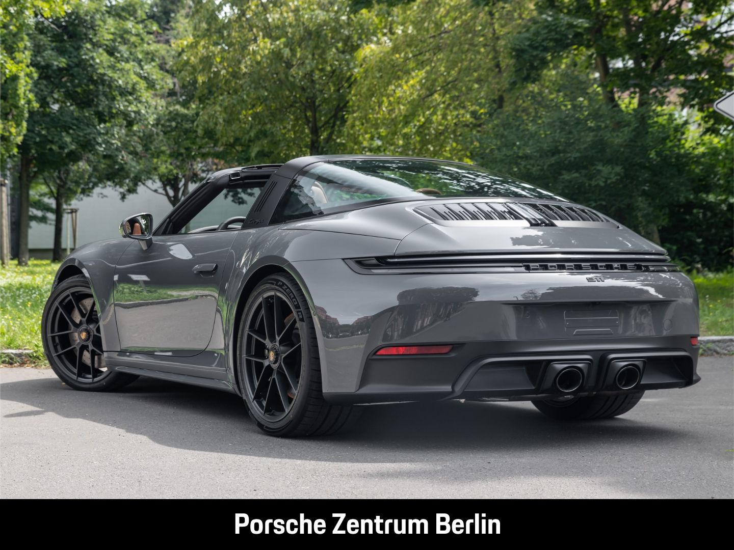 Porsche 992 911 Targa 4 GTS BOSE Sportabgasanlage LED
