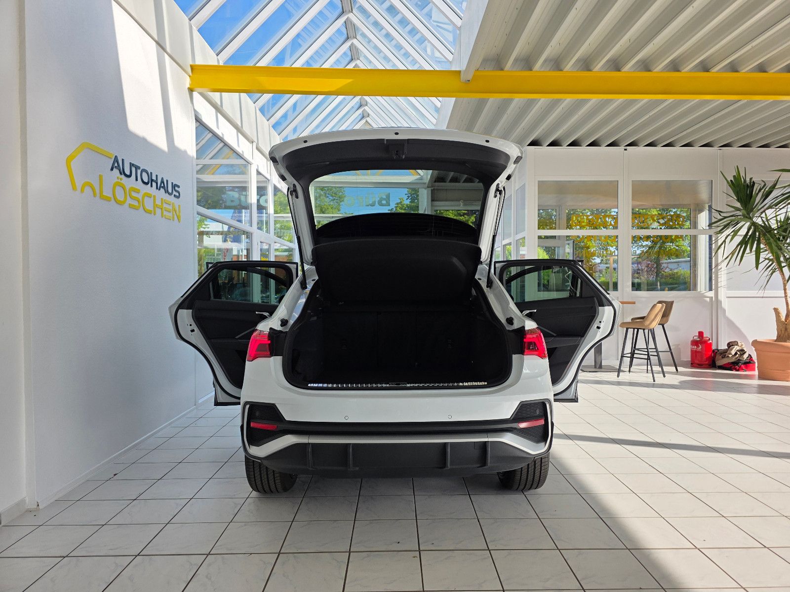 Audi Q3 Sportback 40 TFSI quattro S Line - Samsaru's Car Outlet