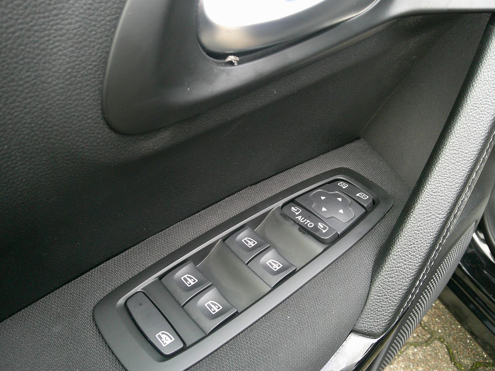 Renault Kadjar Business Automatik Edition - Samsaru's Car Outlet