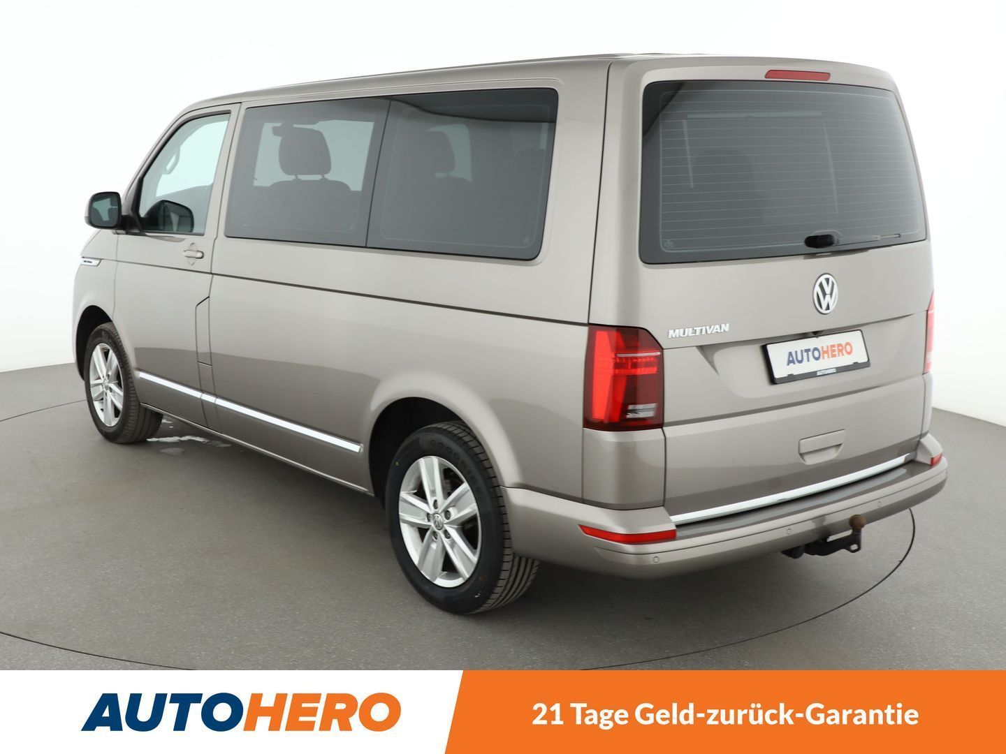 Volkswagen T6 Multivan 2.0 TDI Comfortline - Samsaru's Car Outlet