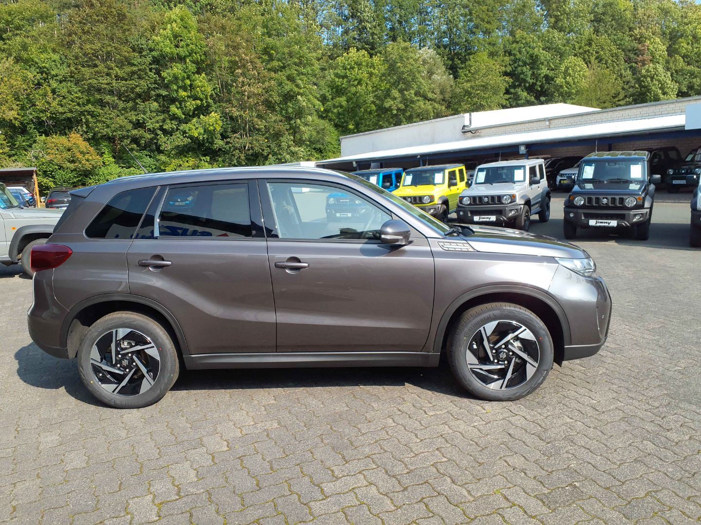 Suzuki Vitara 1.4 4x4 Comfort+ - Samsaru's Car Outlet