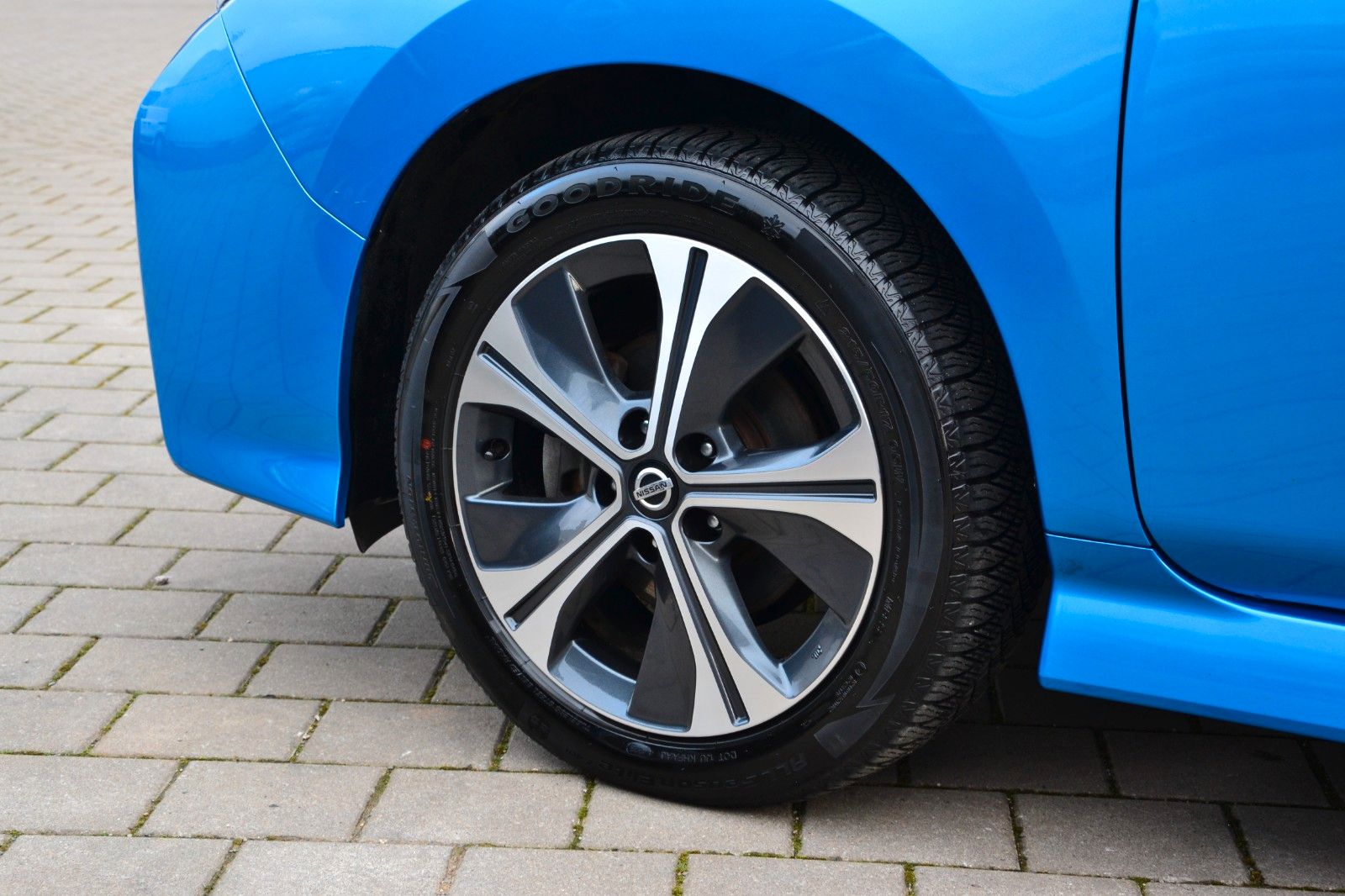 Nissan Leaf N-Connecta 40kW/h - Samsaru's Car Outlet
