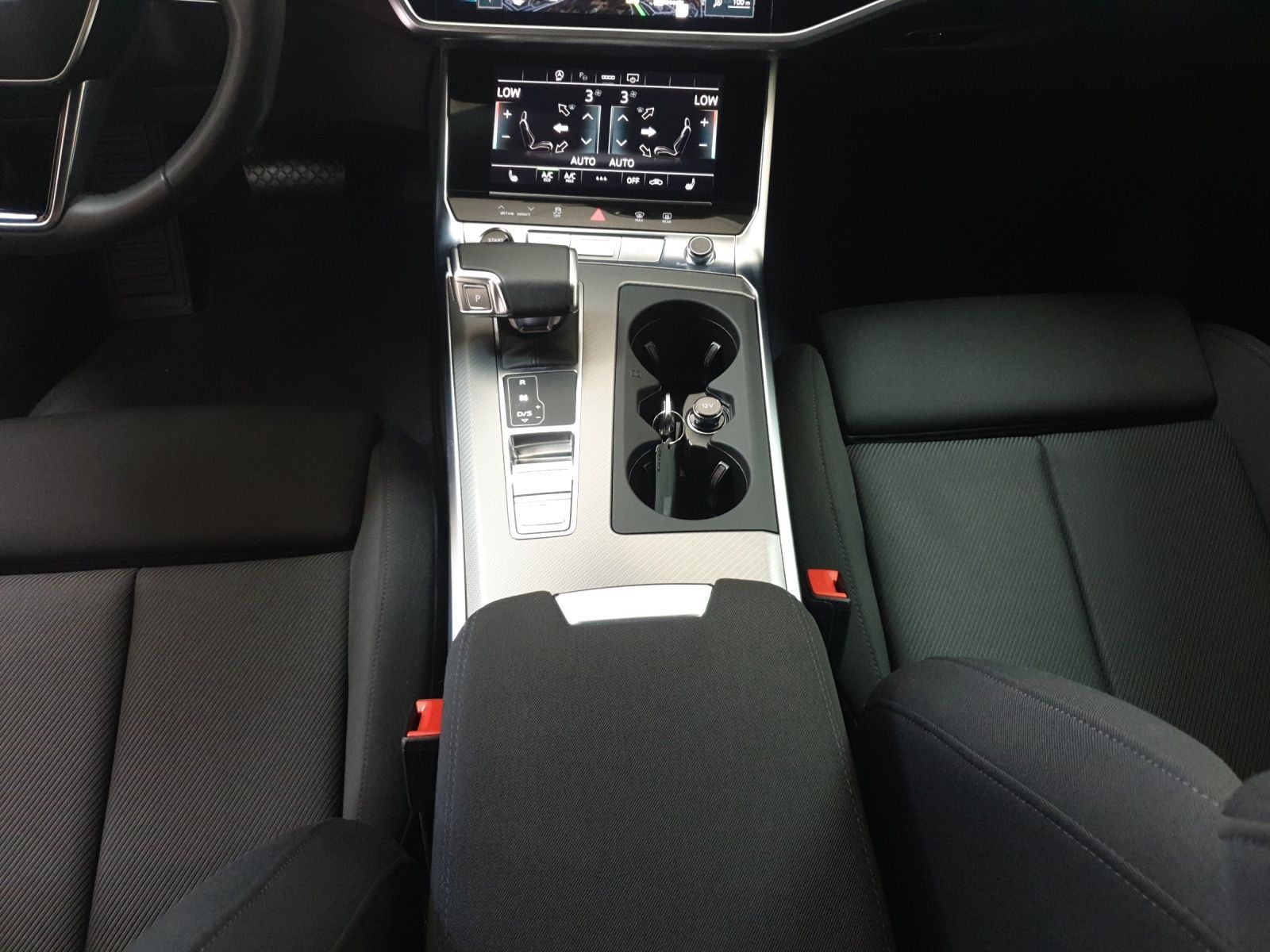 Audi A6 Avant 40 TDI S line - Samsaru's Car Outlet