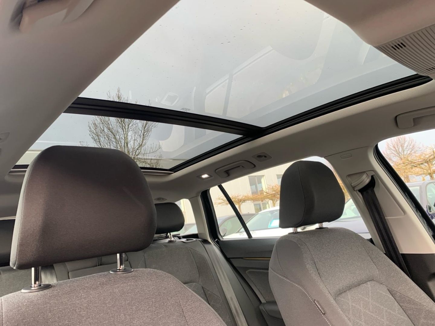 Volkswagen Golf Variant 8 VIII Life 1.5 TSI - Samsaru's Car Outlet