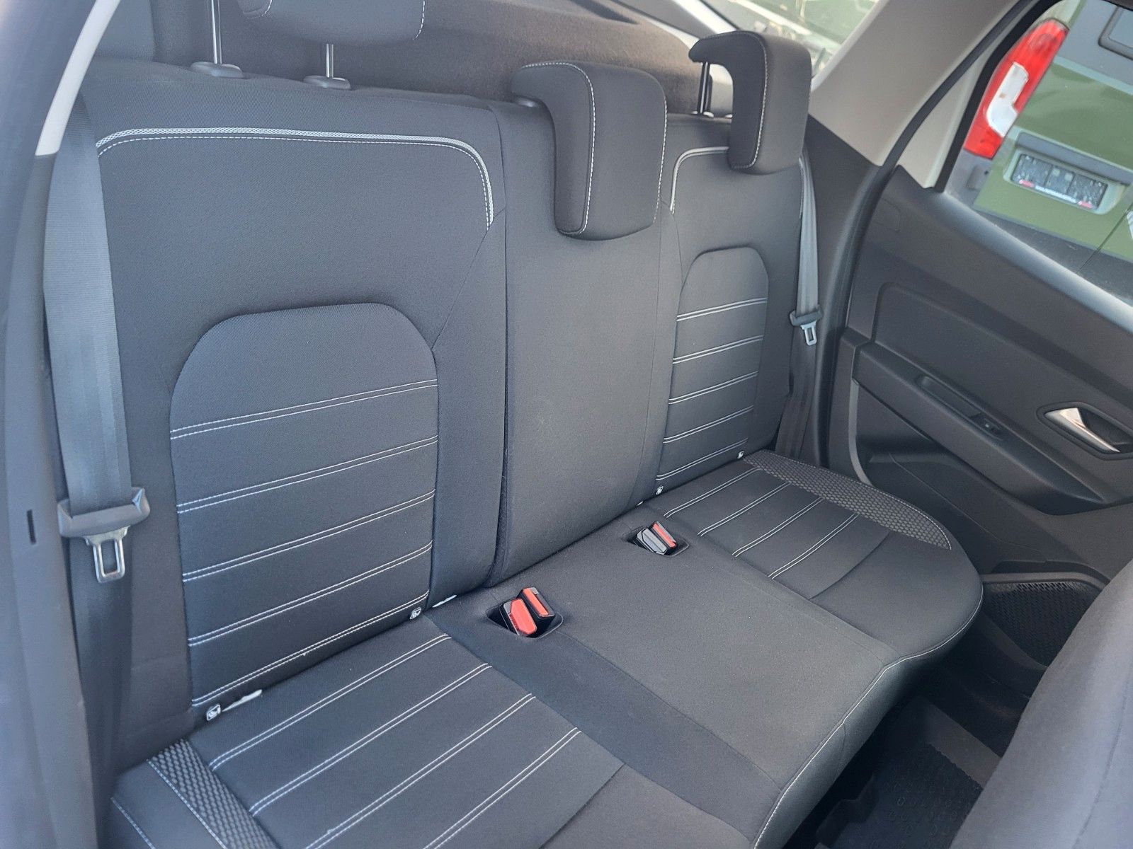 Dacia Duster II Prestige TCe 100 - Samsaru's Car Outlet