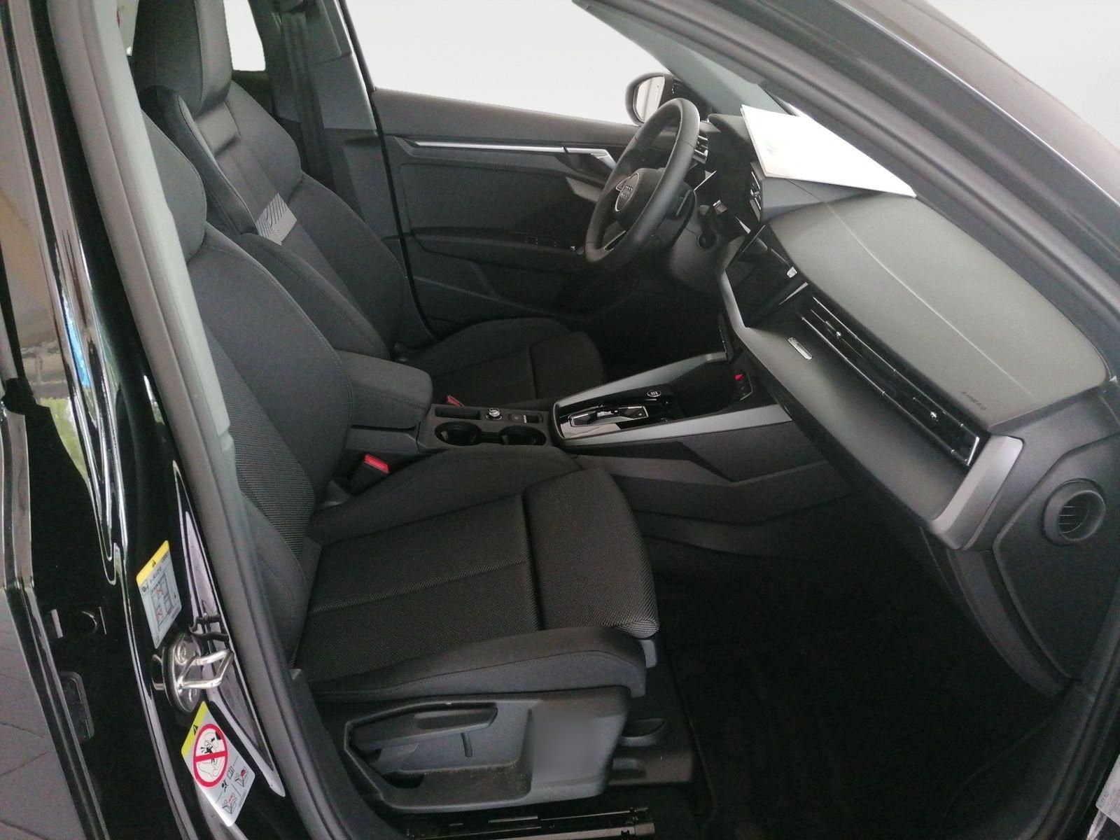 Audi A3 Limousine ADVANCED 30TFSI S-TRONIC - Samsaru's Car Outlet