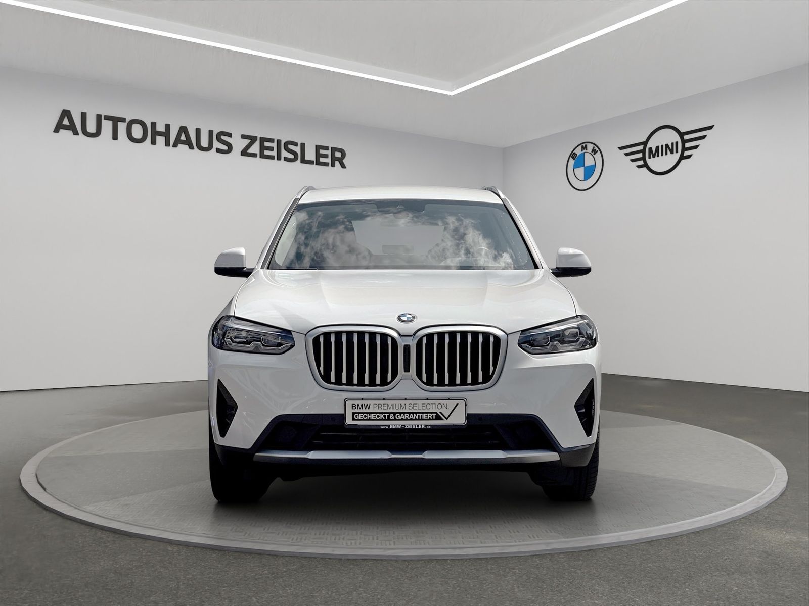BMW X3 xDrive20i - Samsaru's Car Outlet