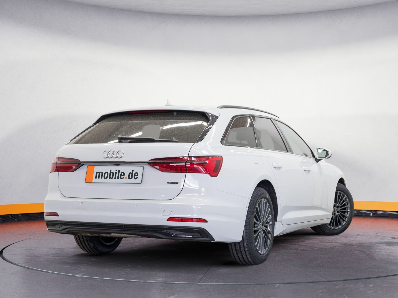 Audi A6 Avant 40 TDI Q ADVANCED - Samsaru's Car Outlet