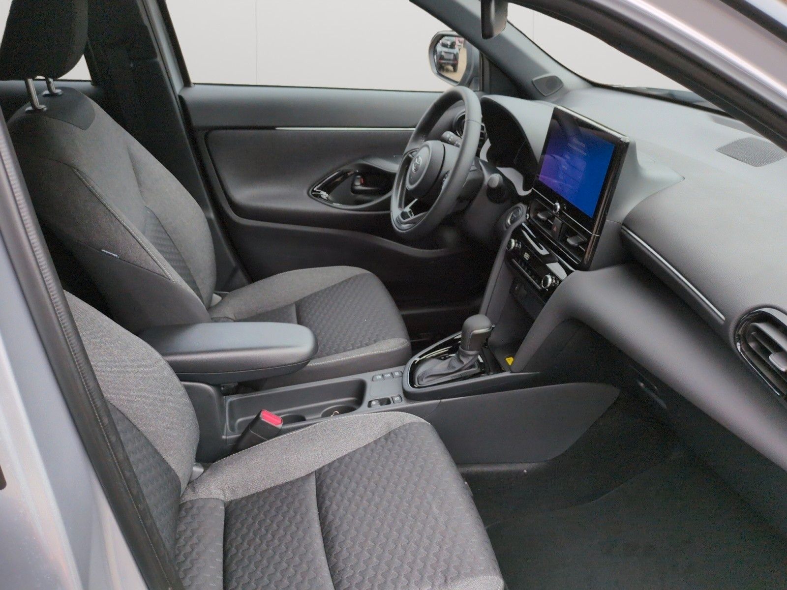 Toyota Yaris Cross Hybrid Teamplayer + Winter + Safety-