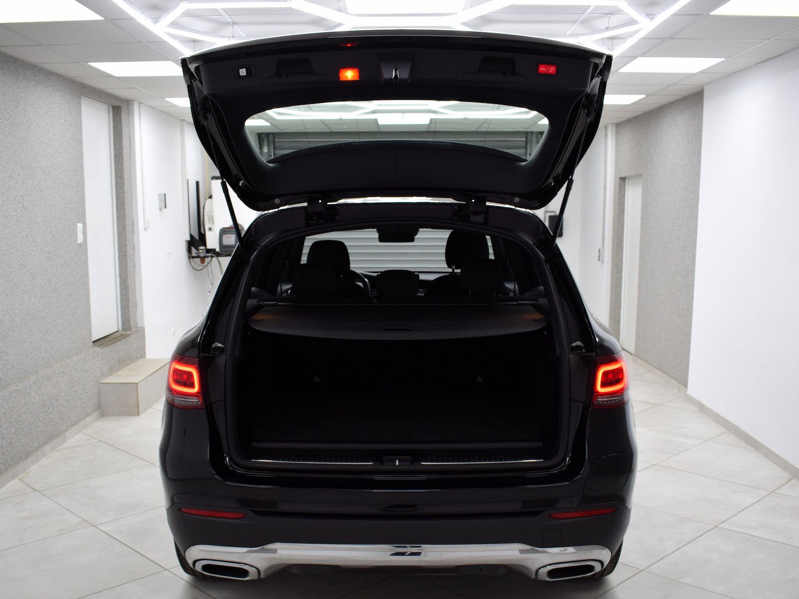 Mercedes-Benz GLC 300 de 4M Offroad - Samsaru's Car Outlet