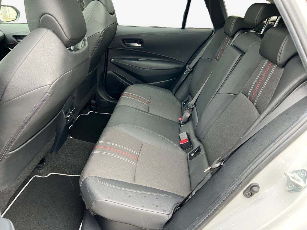 Toyota Corolla 2.0 Hybrid TS GR Sport - Samsaru's Car Outlet