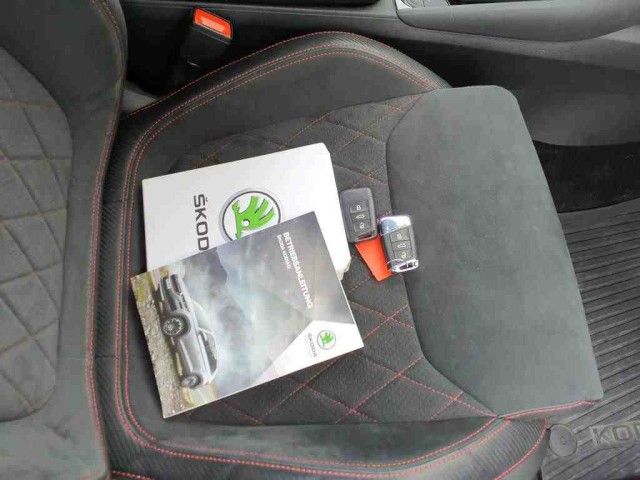 Skoda Kodiaq RS 2.0 TSI DSG 4x4 AHK+MATRIX+ACC+FAMILY
