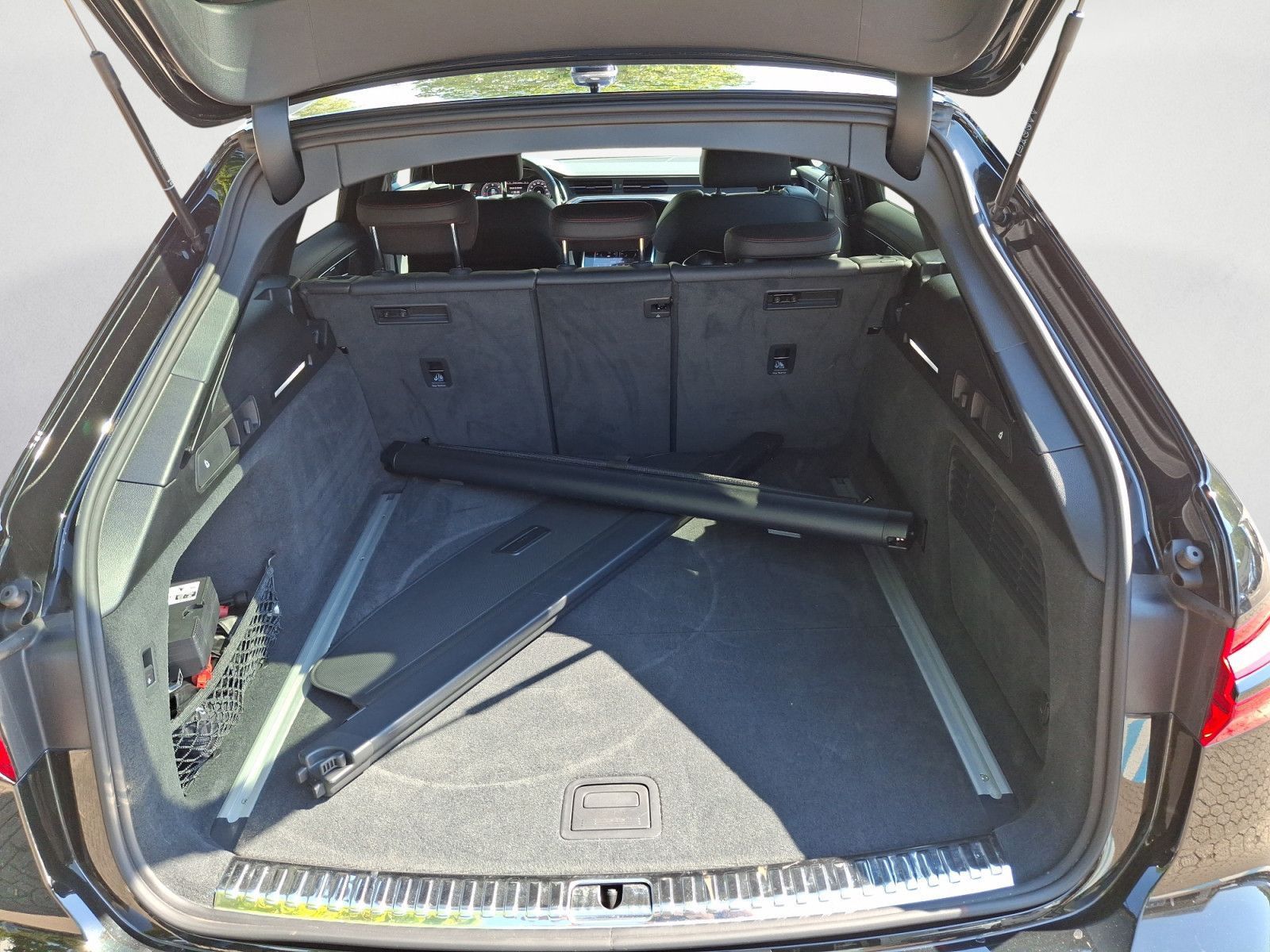 Audi A6 Avant S line 45 TDI quattro 180(