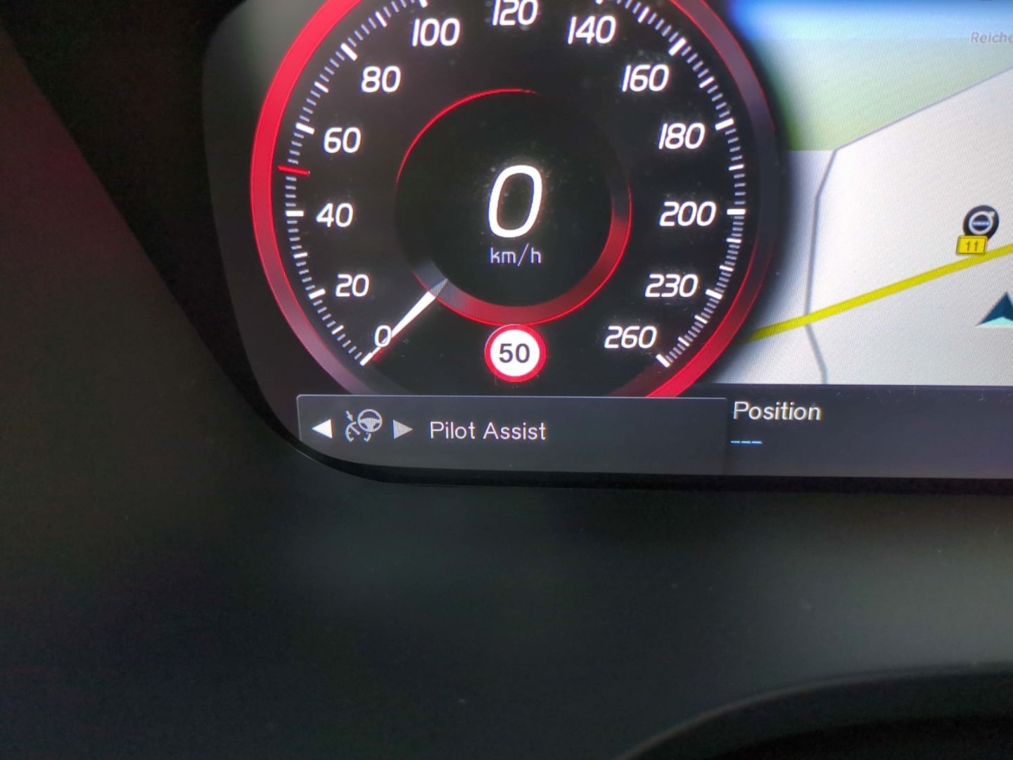 Volvo XC60 R Design Recharge Plug-In Hybrid AWD T8 Twi