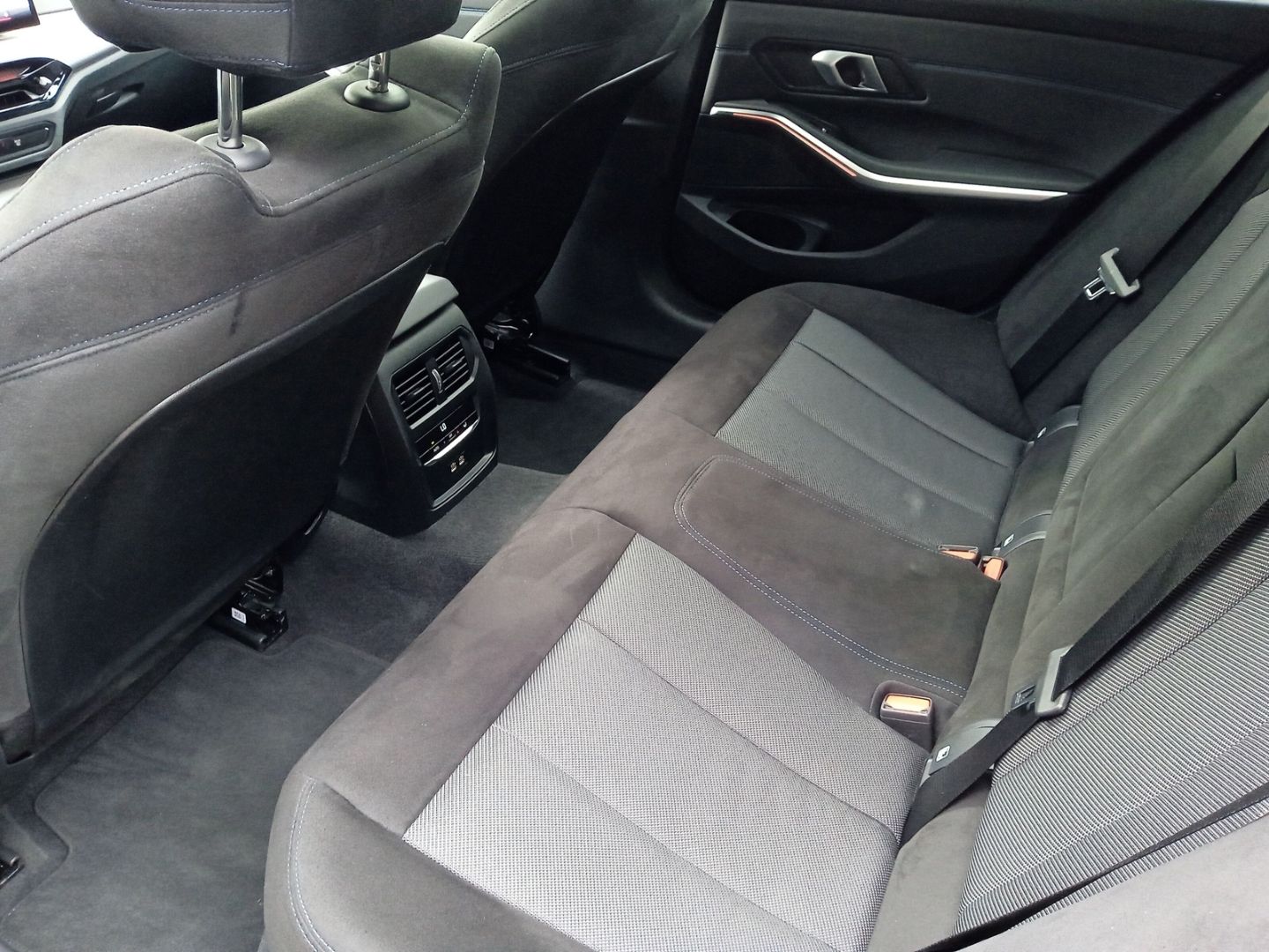 BMW 320 d xDrive Tour. MSport*DAB*LED*HiFi*Park-Assi