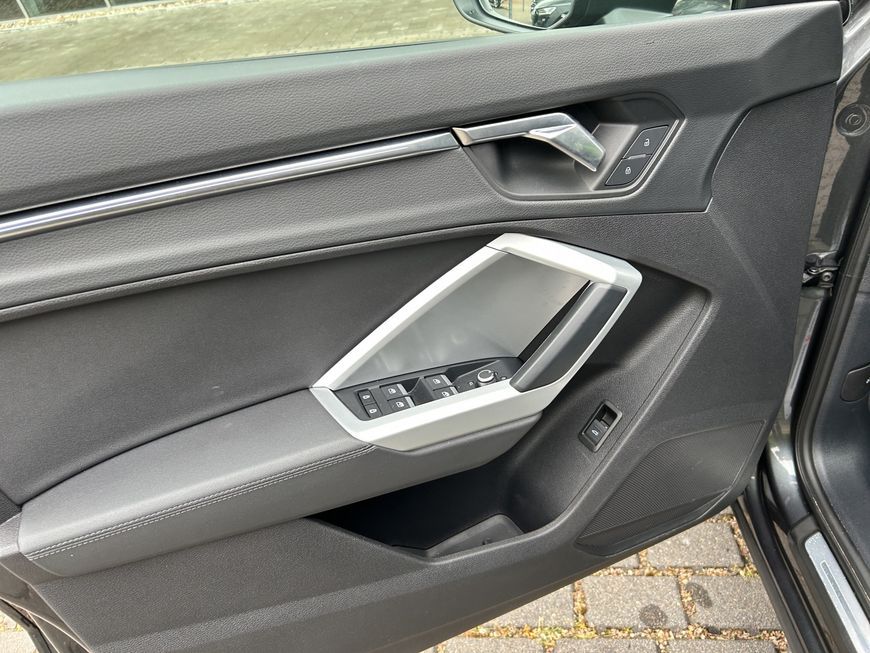 Audi Q3 45 TFSI Sportback quattro S line - Samsaru's Car Outlet
